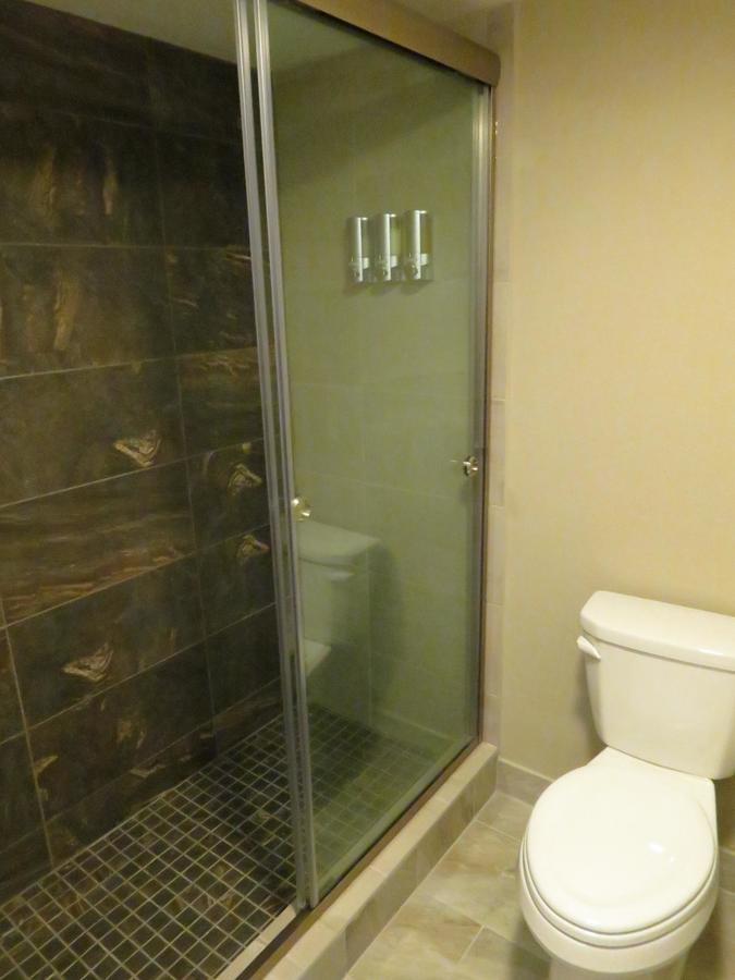 Edgewater Hotel And Suites Put-in-Bay Eksteriør bilde